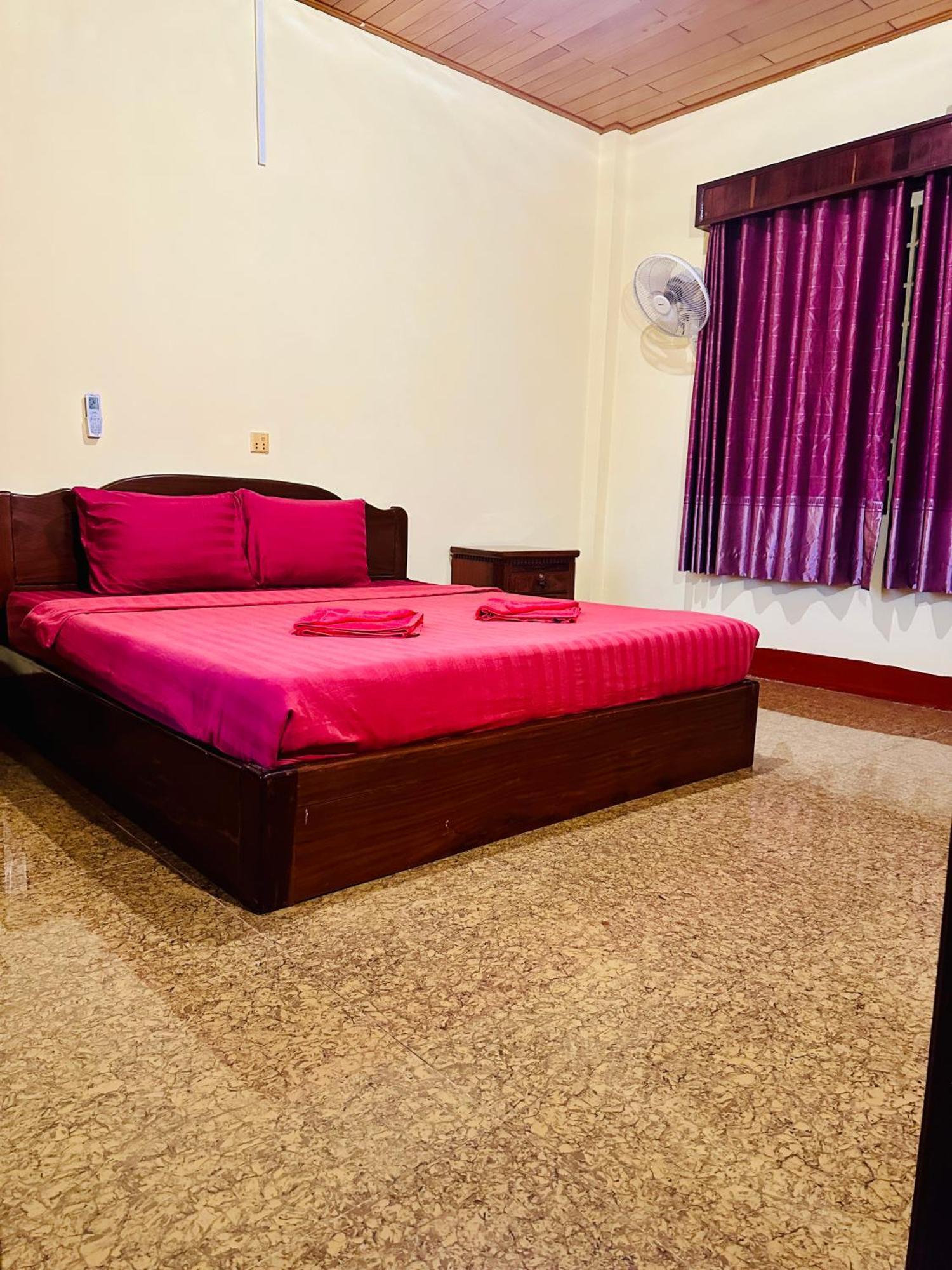 Savet Hostel Stoeng Treng 外观 照片